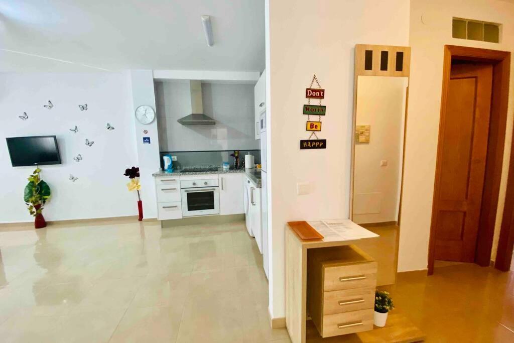 “Smile Nerja” Chic Apartment With Wifi, 4 Guests ภายนอก รูปภาพ